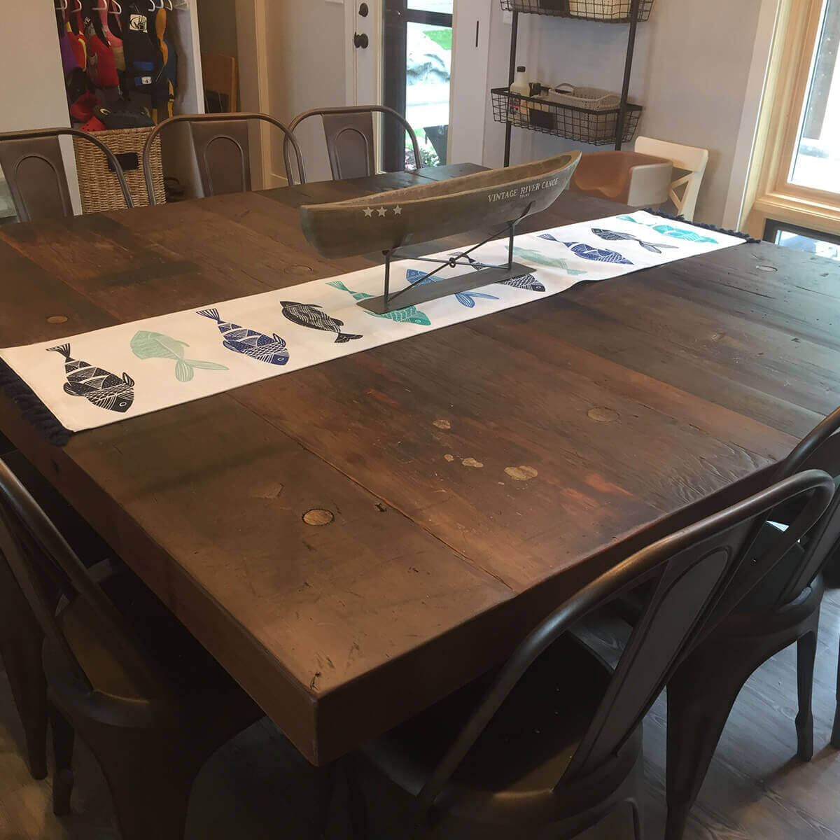 Finnu-Designs-Dining-Room-Table